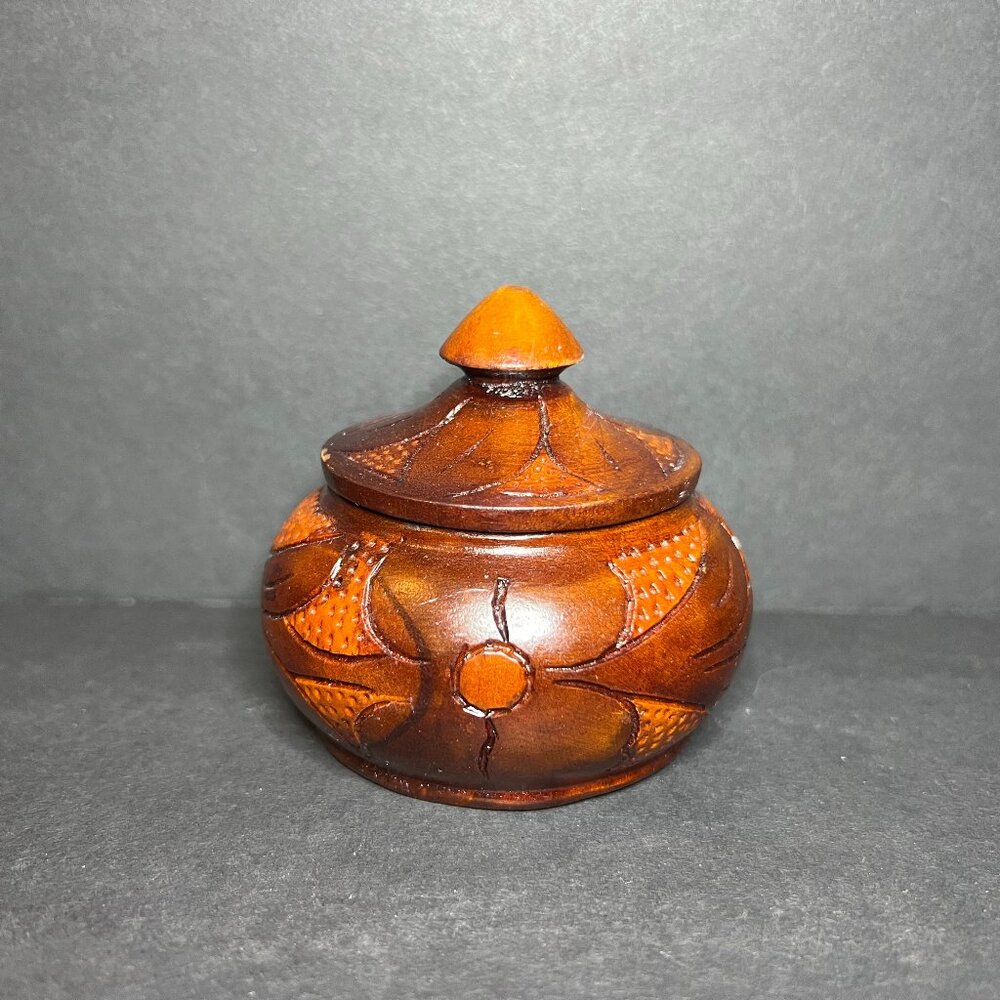 VTG Hand Carved Round Wooden Folk Art Floral Pattern Trinket Jewelry Bowl w/ Lid